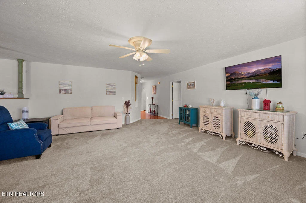 Photo of 674 Southview Circle