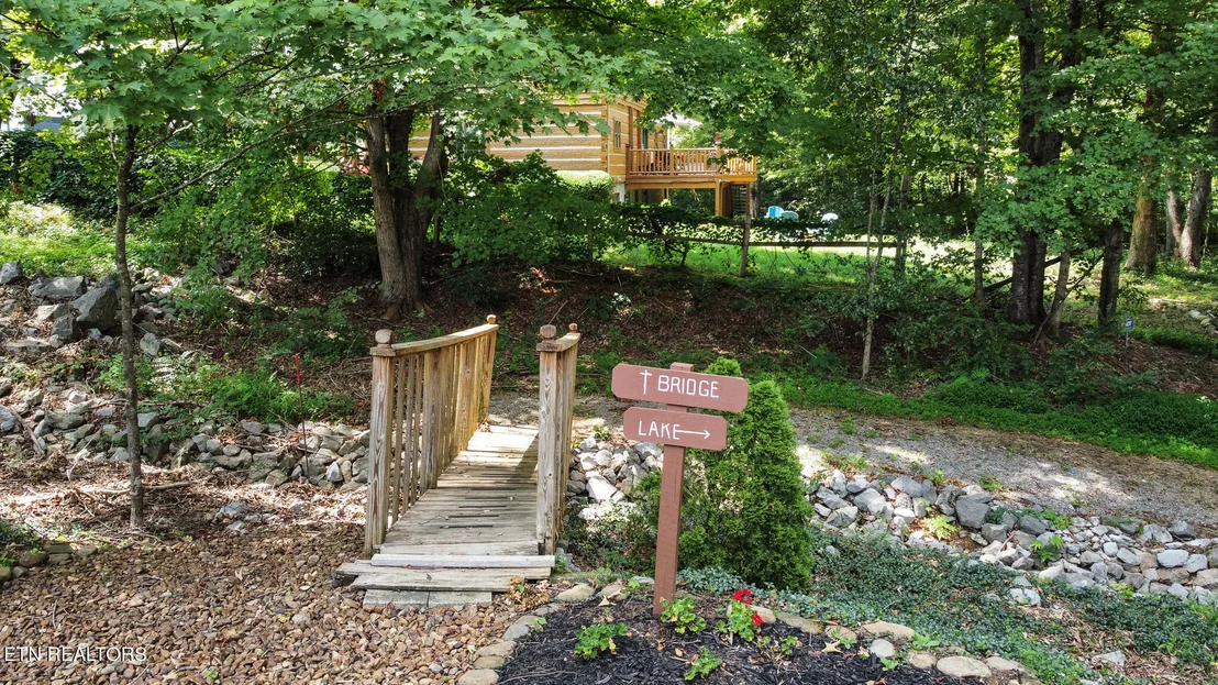 Photo of 333 Kiyuga Way