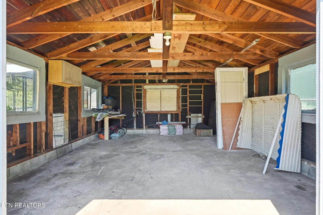 Photo of 1128 Huffland Drive