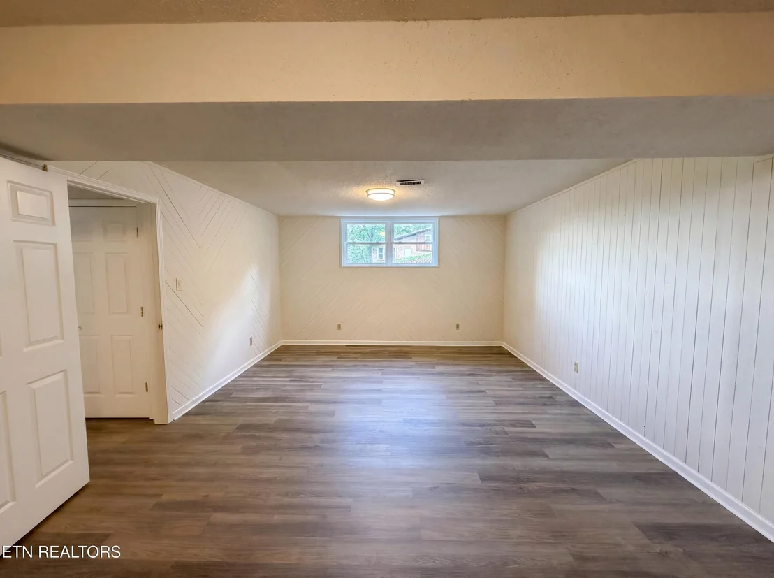 Photo of 819 Scenic Circle