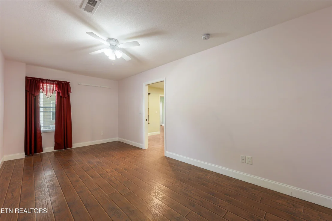 Photo of 1697 Davis Ferry Rd