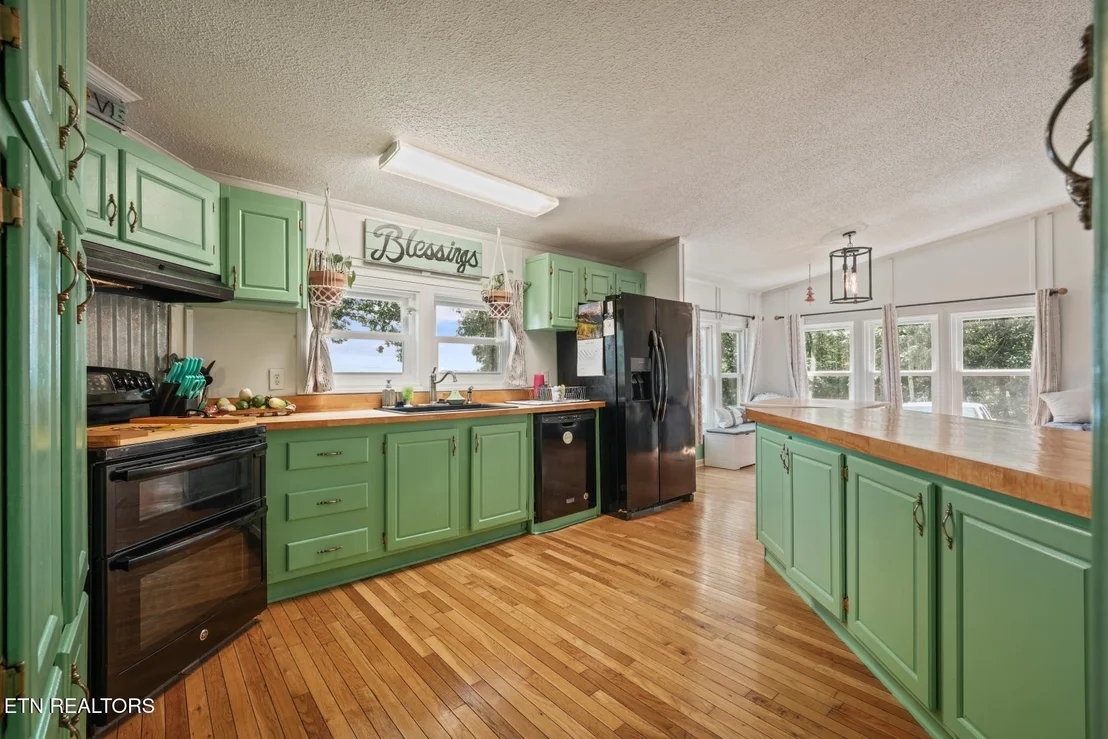 Photo of 1048 Cook Drive