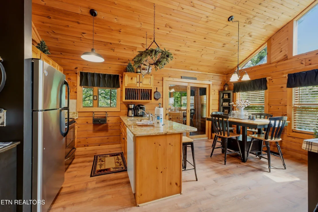 Photo of 919 Deer Run Way
