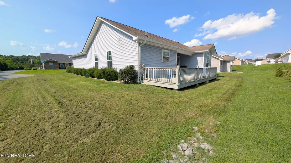 Photo of 447 Cornus Ave