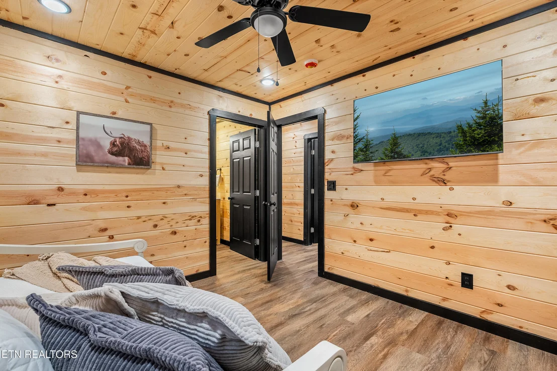 Photo of 2881 Caughron Mountain Rd