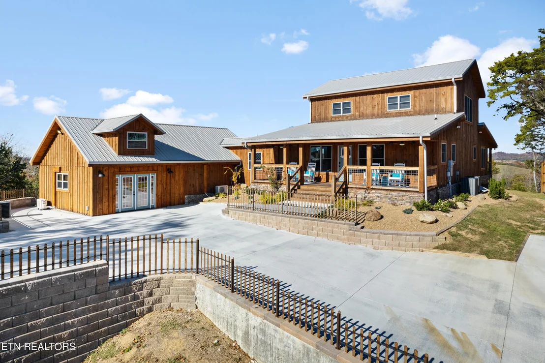 Photo of 965 Burden Hill Rd