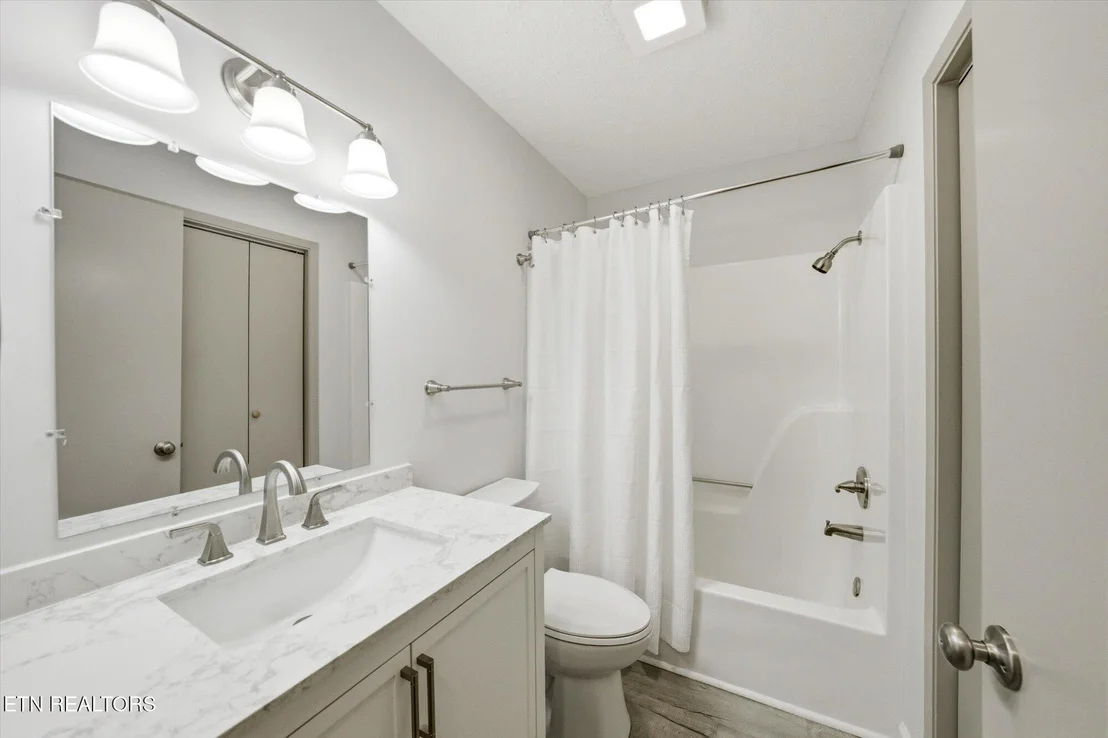 Photo of 409 Windrush Circle