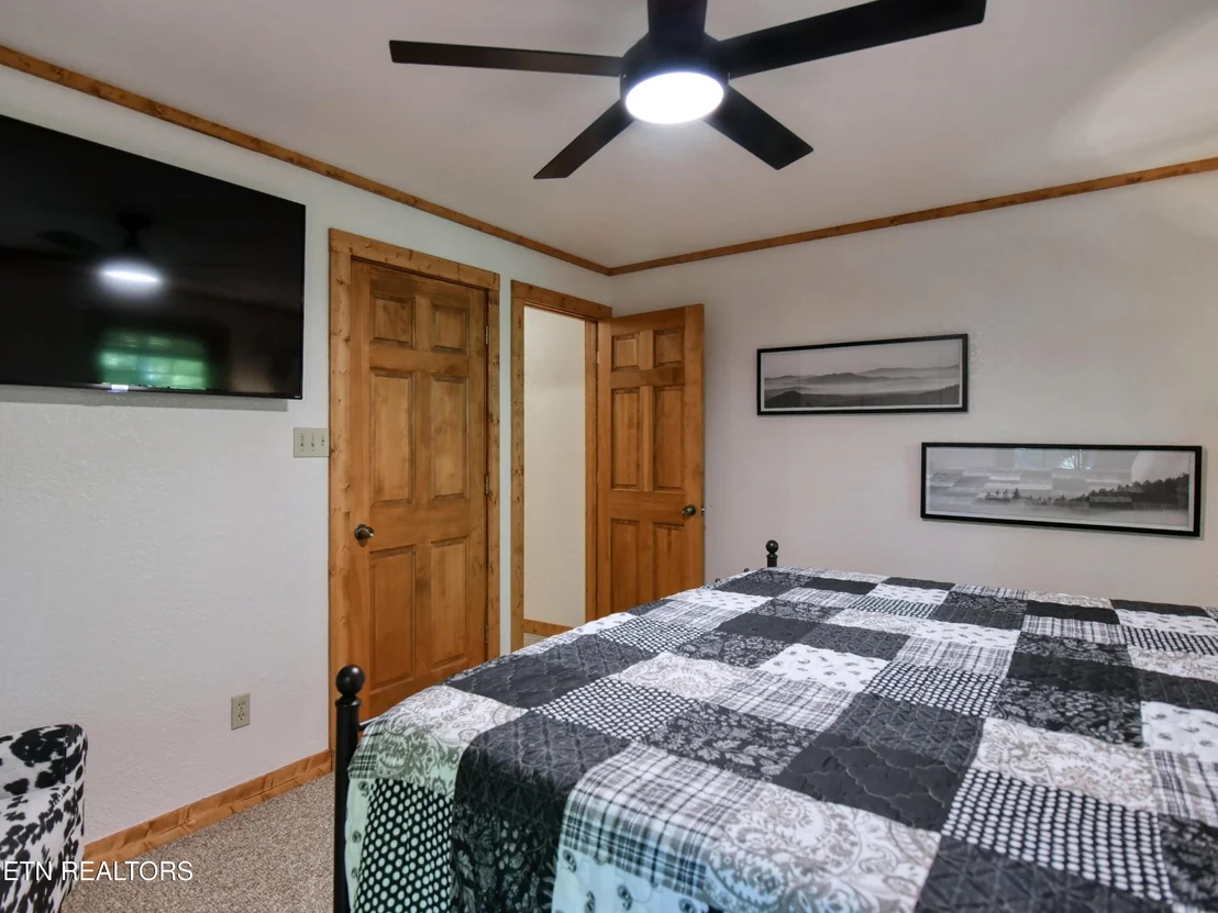 Photo of 380 Laurel Rd