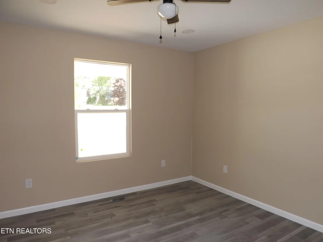 Photo of 935 Shawanee Rd