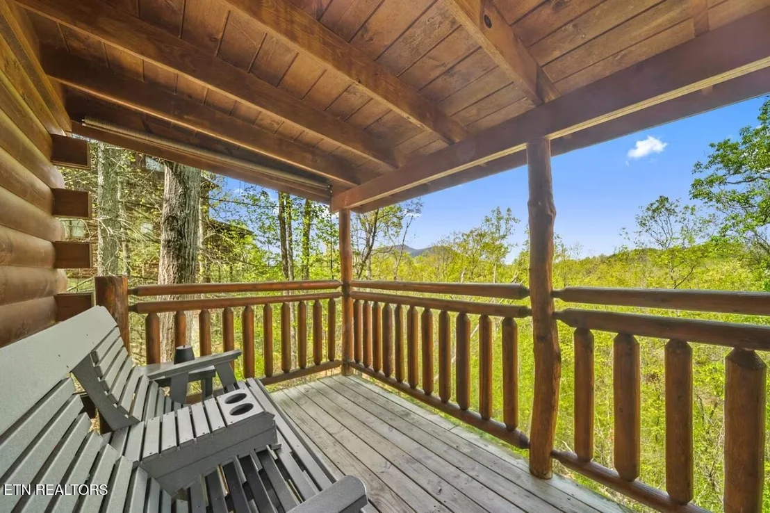 Photo of 2864 Pine Haven Drive