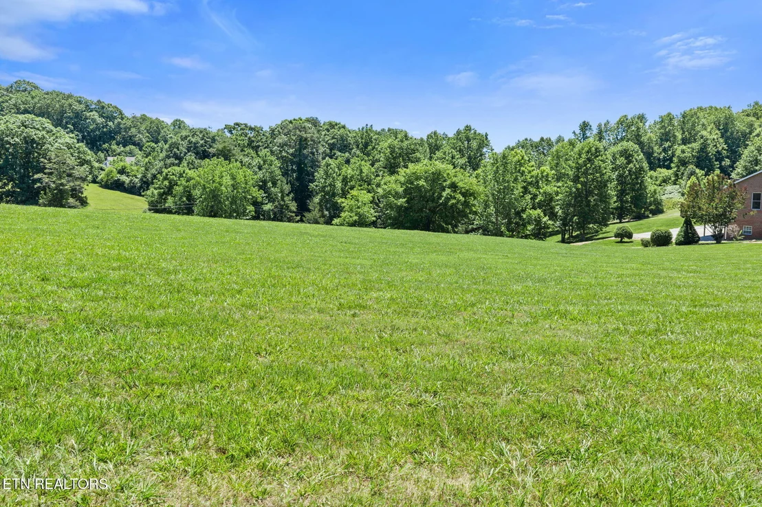 Photo of 239 Sequoyah Rd