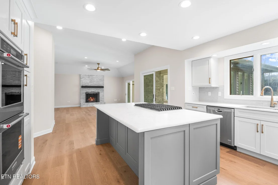 Photo of 452 Mariner Point Drive