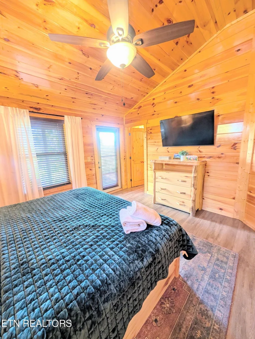 Photo of 2152 E View Drive