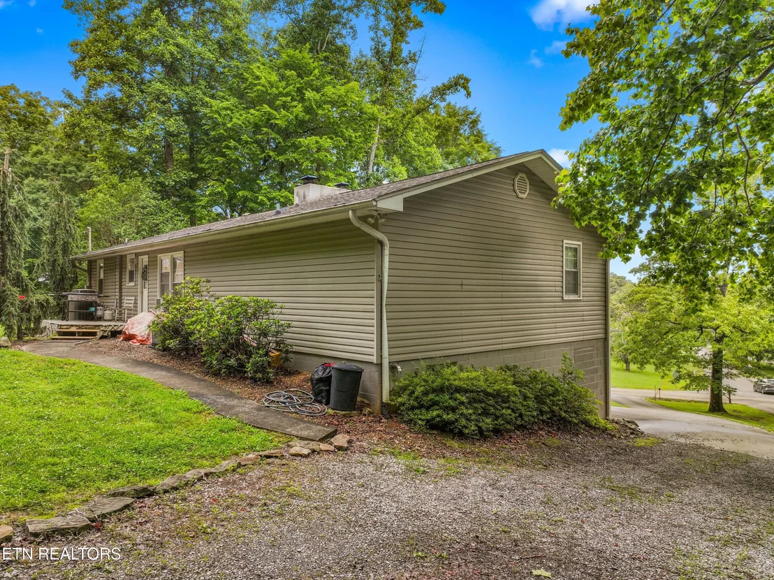 Photo of 1302 Irwin Drive