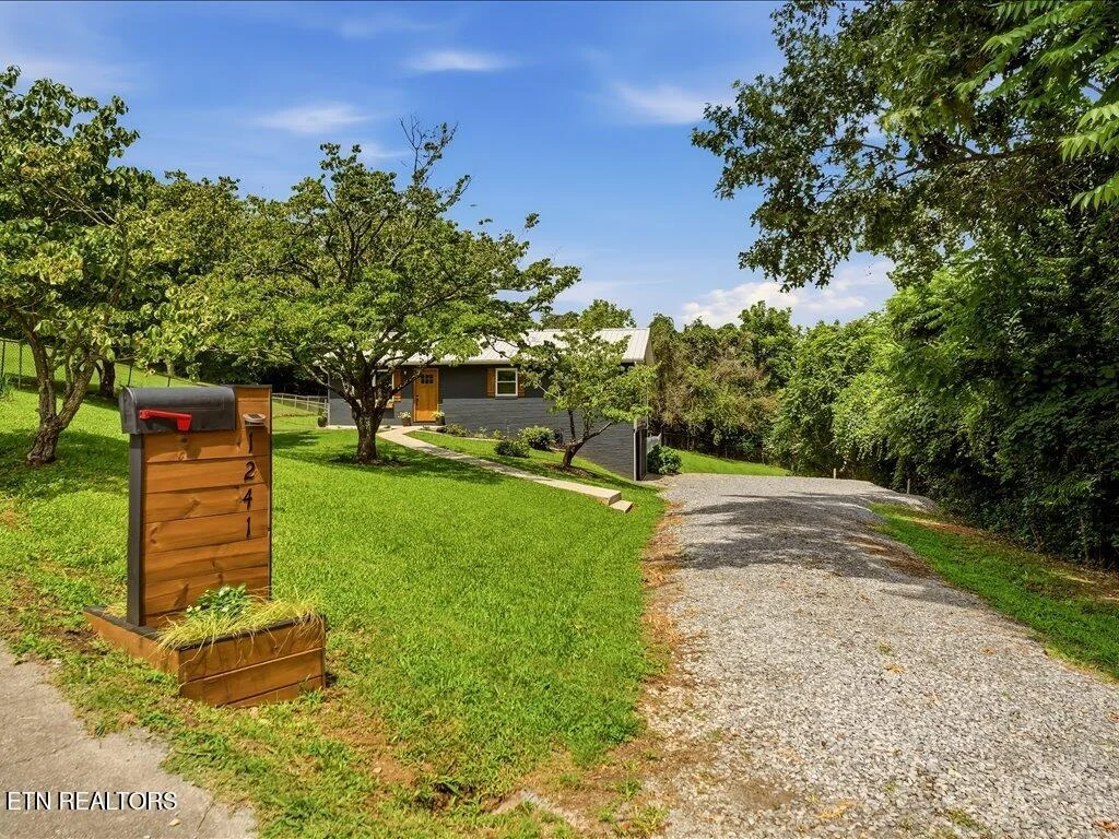 Photo of 1241 Taylor Rd