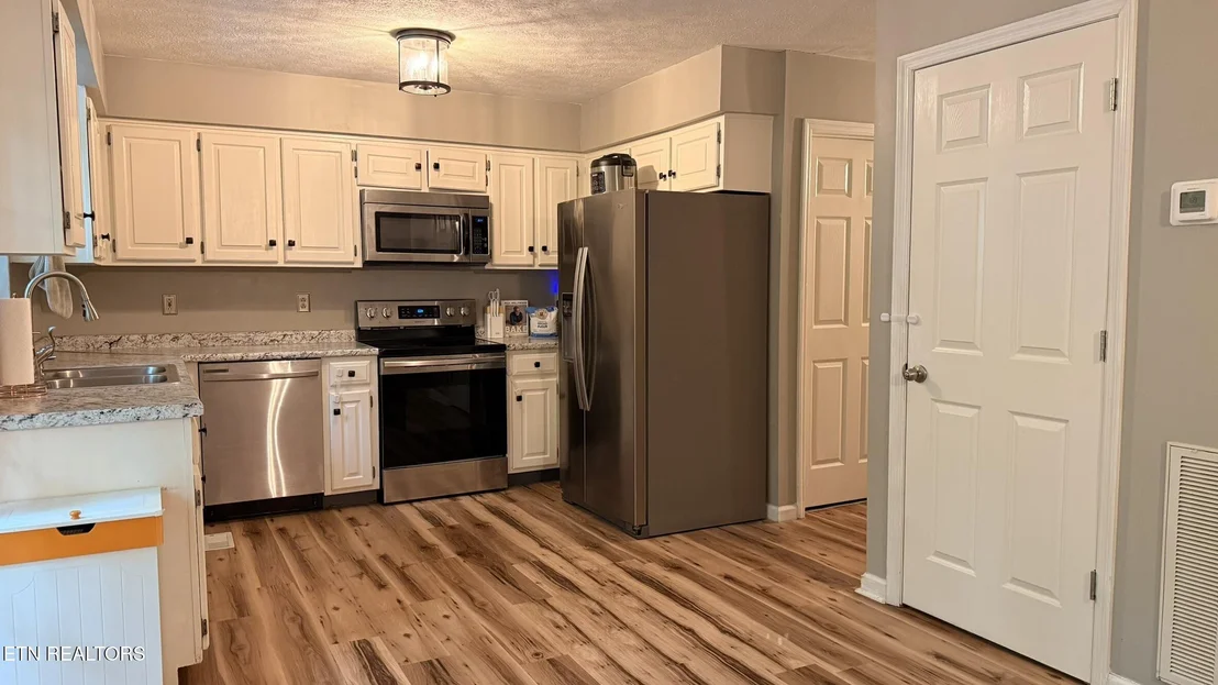 Photo of 1065 Briar Court