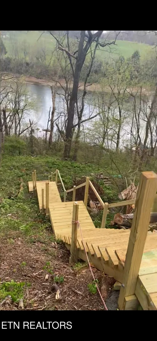 Photo of lot 44 Holston River Drive