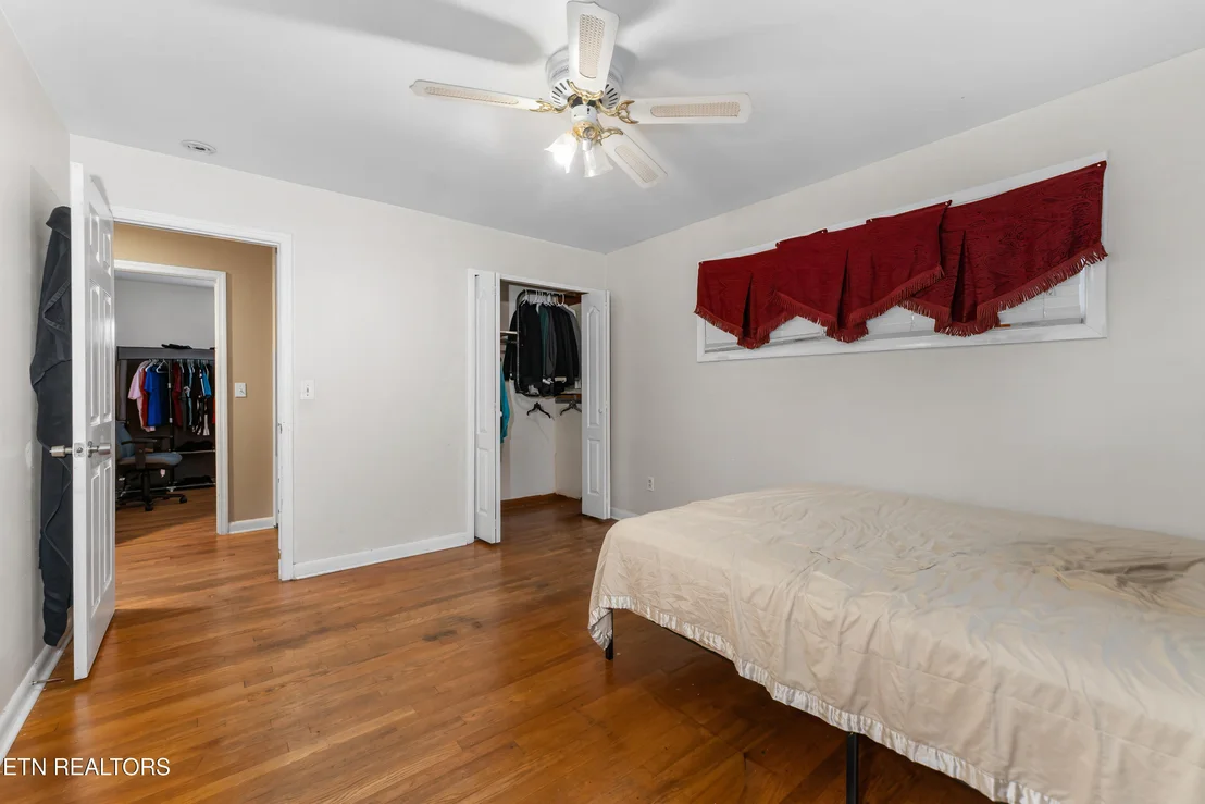 Photo of 561 Robinson Drive