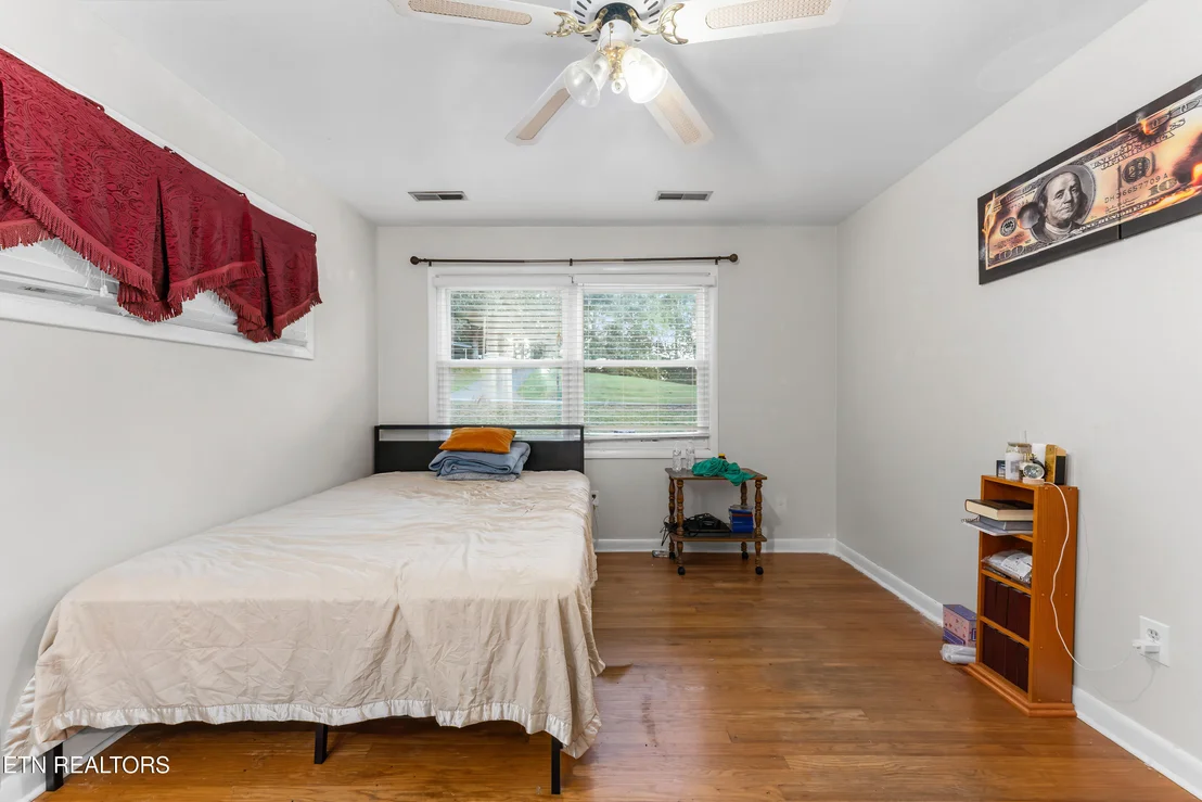 Photo of 561 Robinson Drive