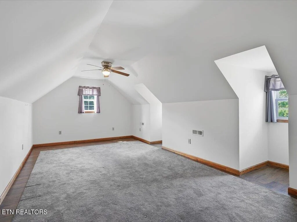 Photo of 311 Alberts Cove