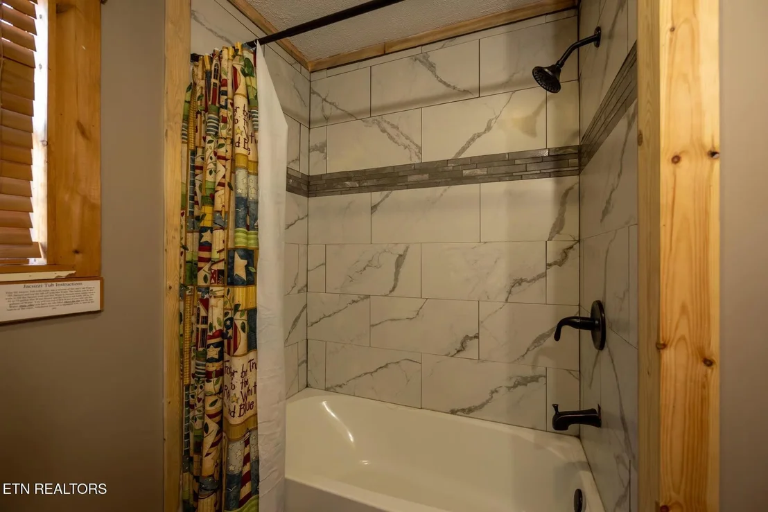 Photo of 170 Showplace Blvd