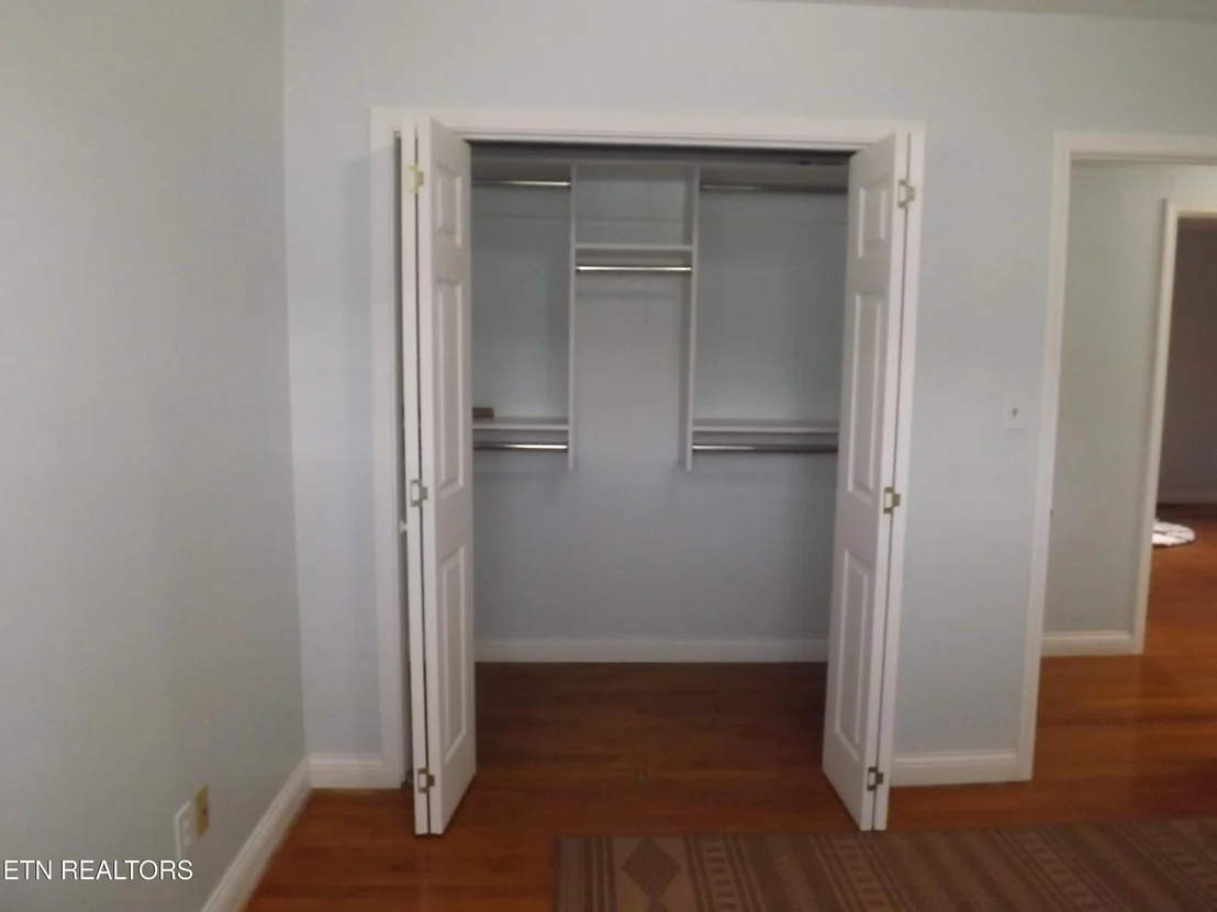 Photo of 829 Bristol Rd