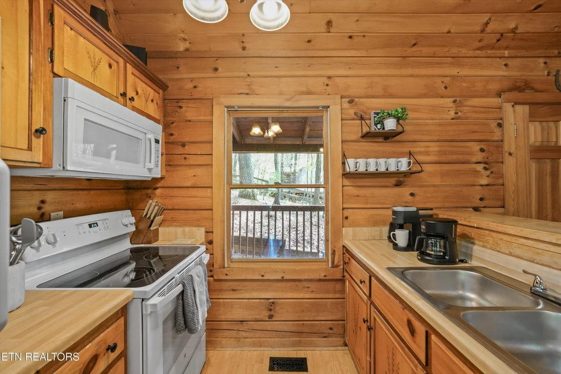 Photo of 1575 Sky View Drive