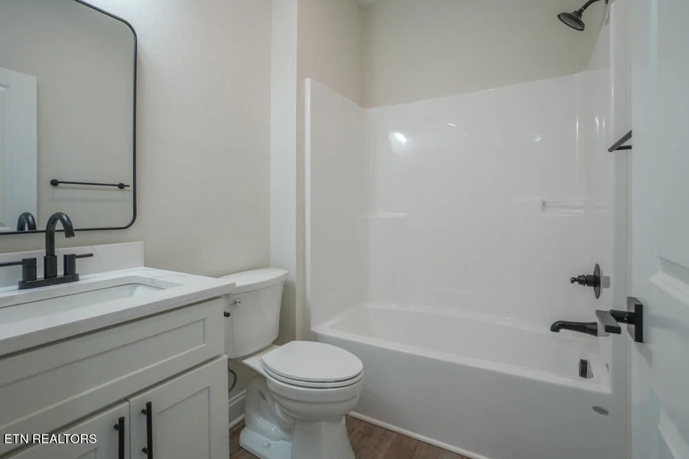 Photo of 5133 Gregory Rd