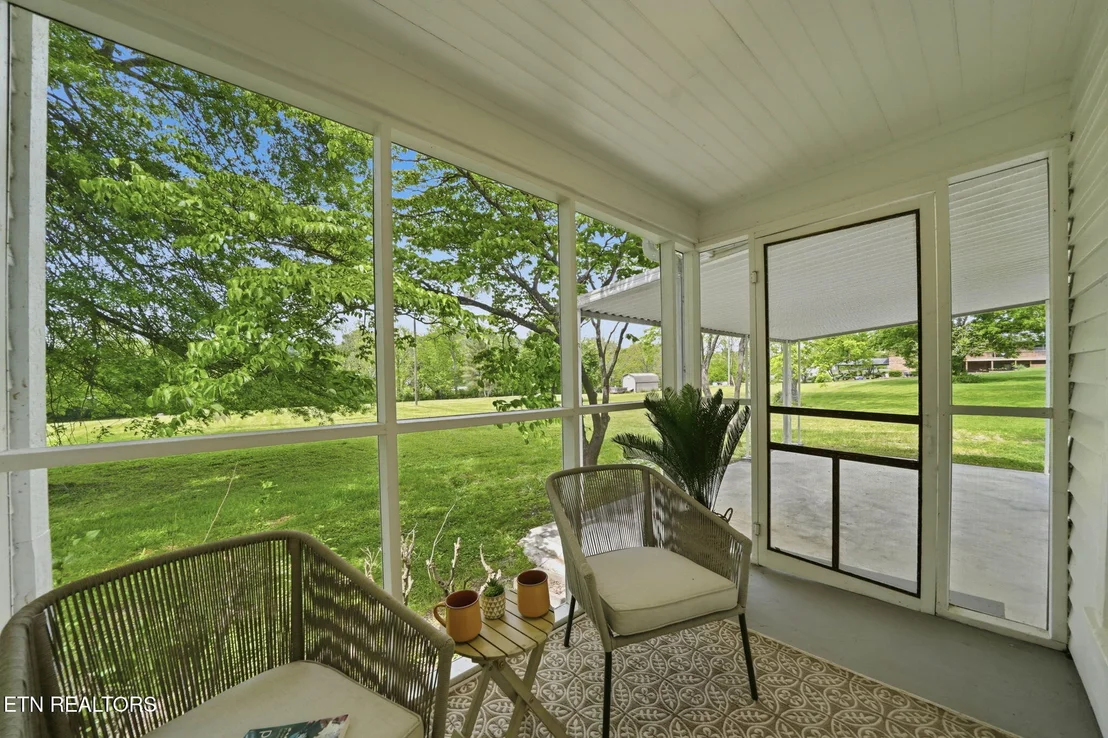 Photo of 240 Maplehurst Lane