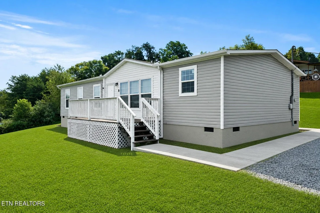 Photo of 2840 Loveday Place