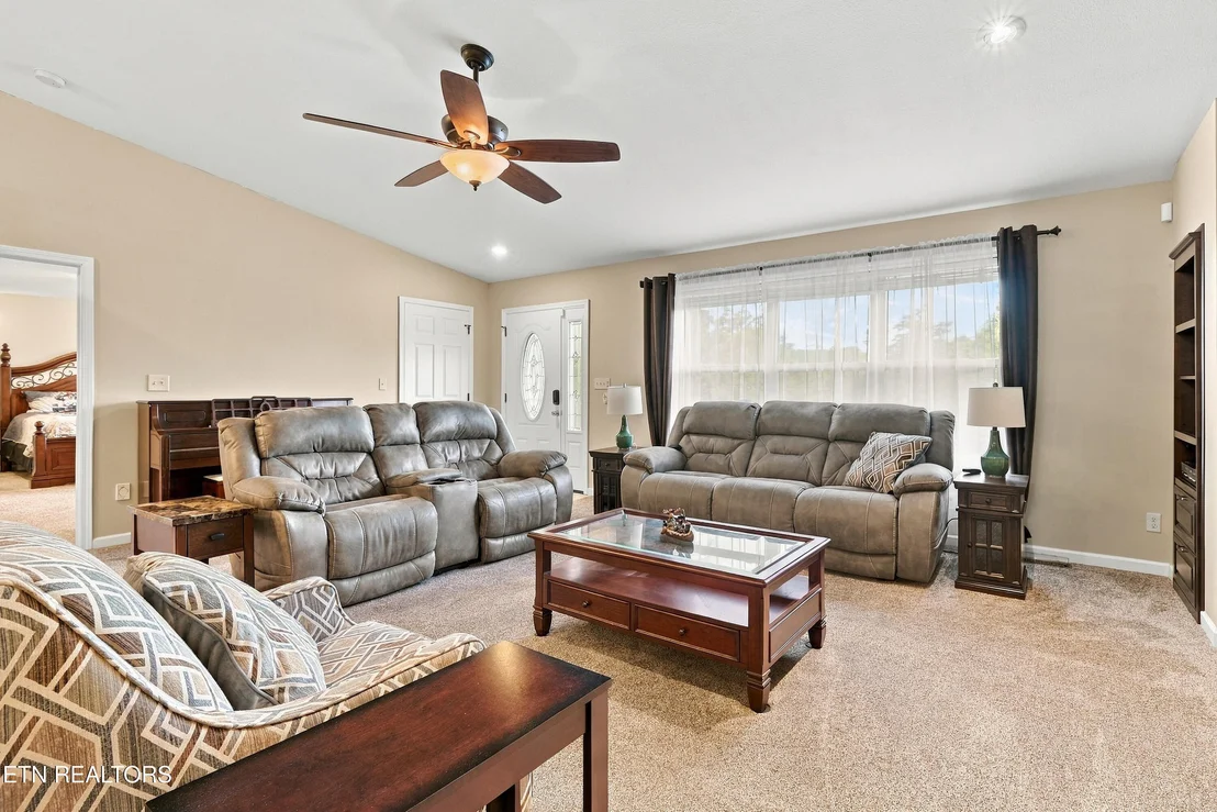 Photo of 2021 Compton Court