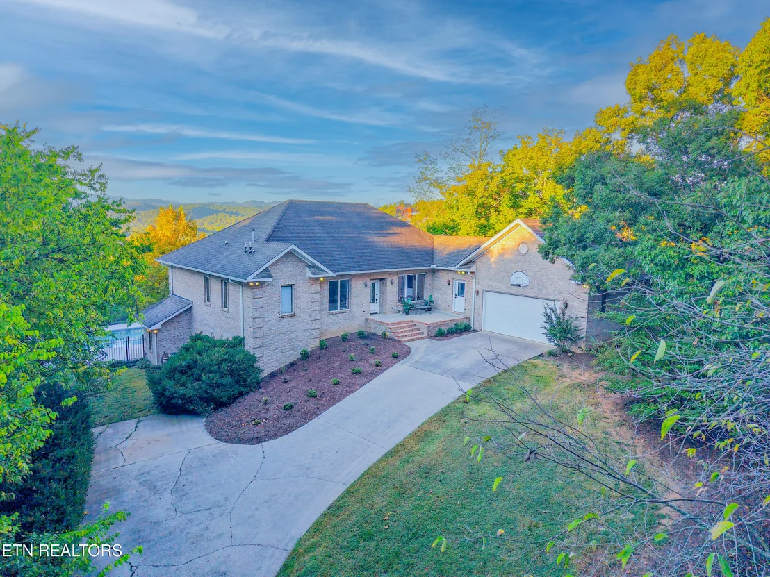Photo of 310 Teague