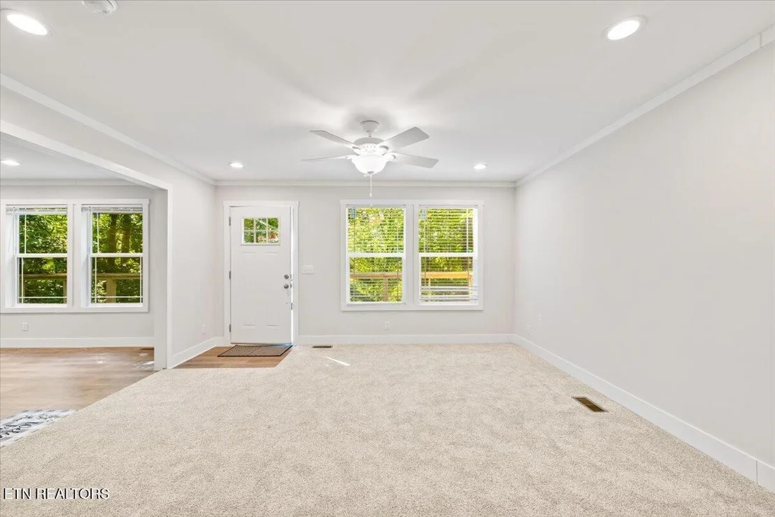 Photo of 264 Rain Valley Rd