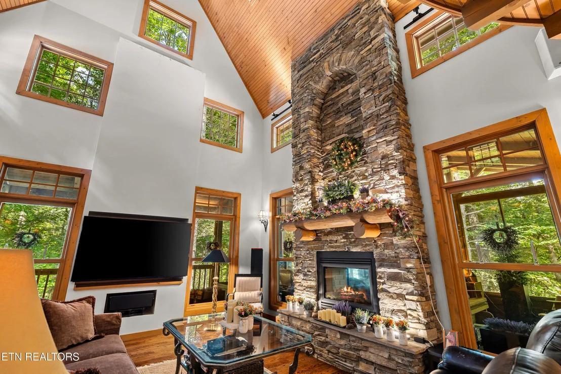 Photo of 112 Sunshine Way