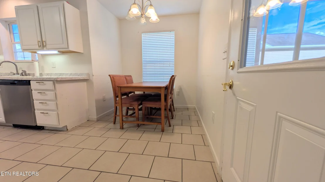 Photo of 447 Cornus Ave
