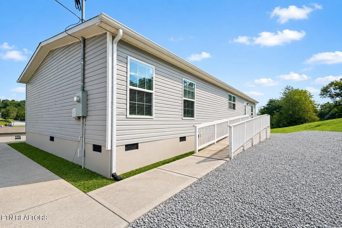 Photo of 2840 Loveday Place