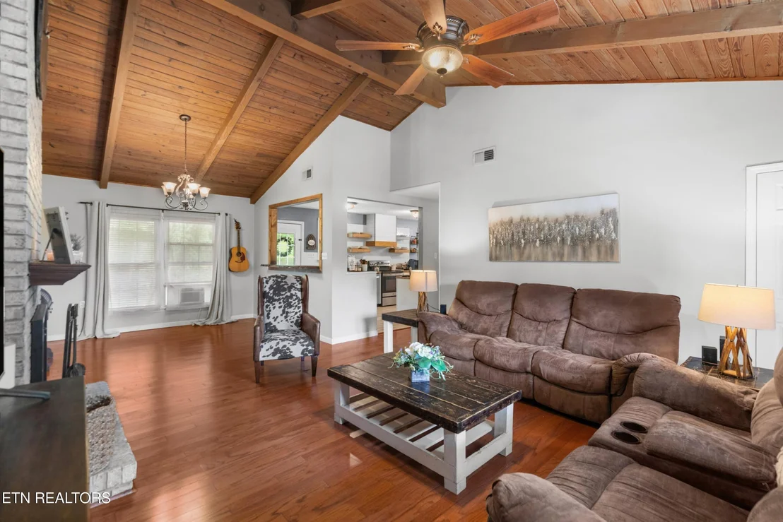 Photo of 1302 Irwin Drive
