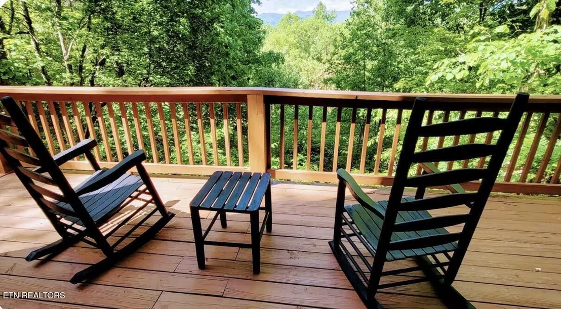 Photo of 1020 Ski View Lane