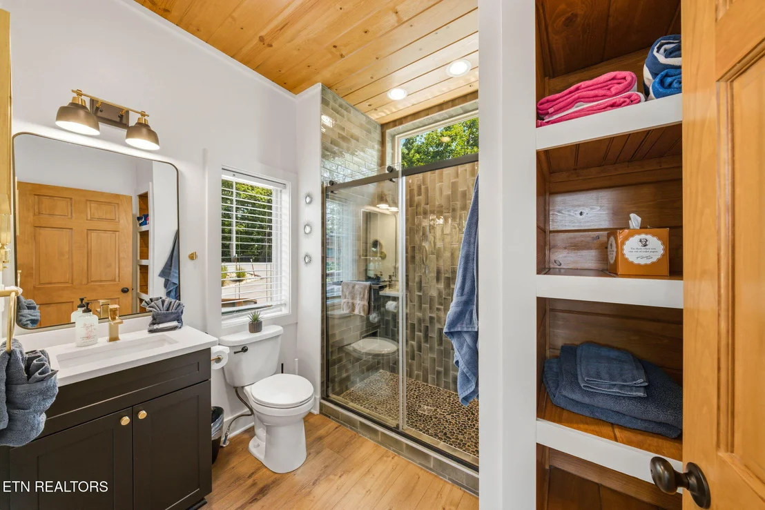 Photo of Unit UNIT4 at 2385 Forge Hideaway Loop