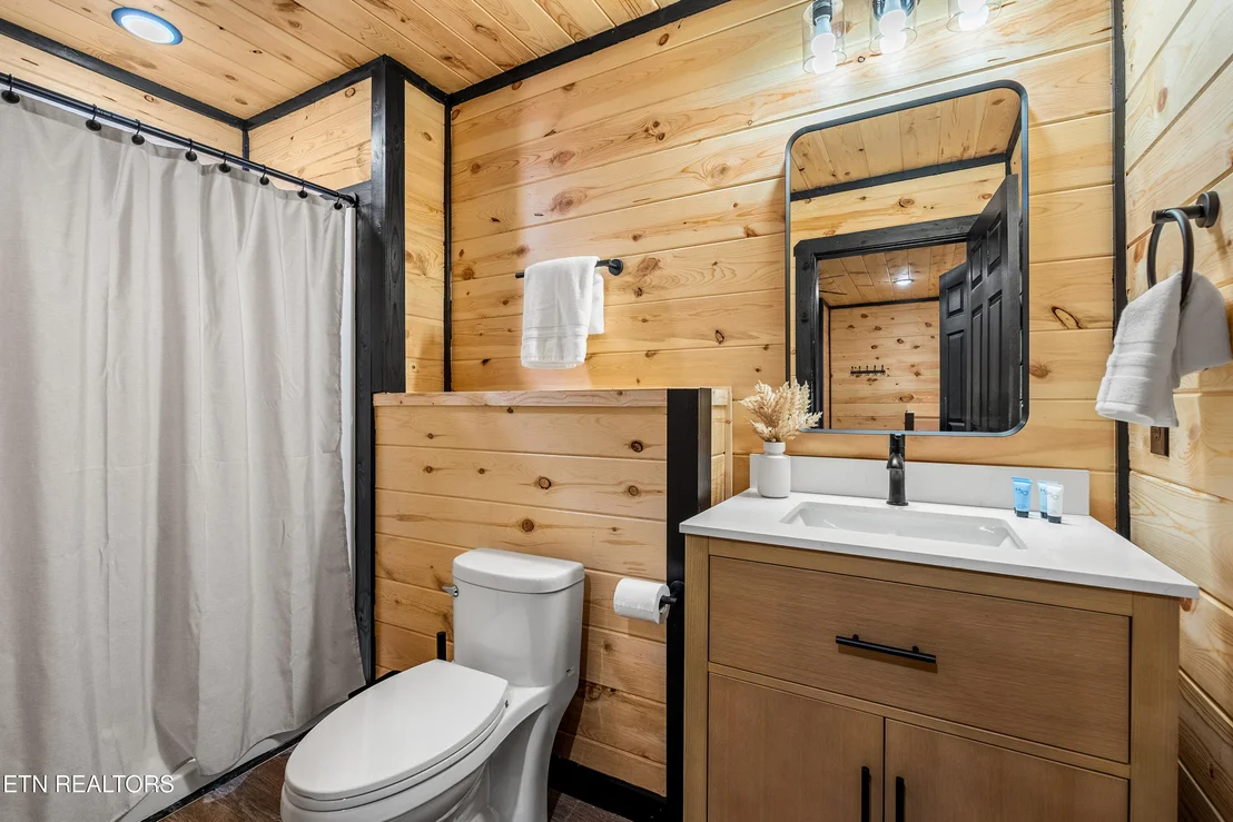 Photo of 2881 Caughron Mountain Rd