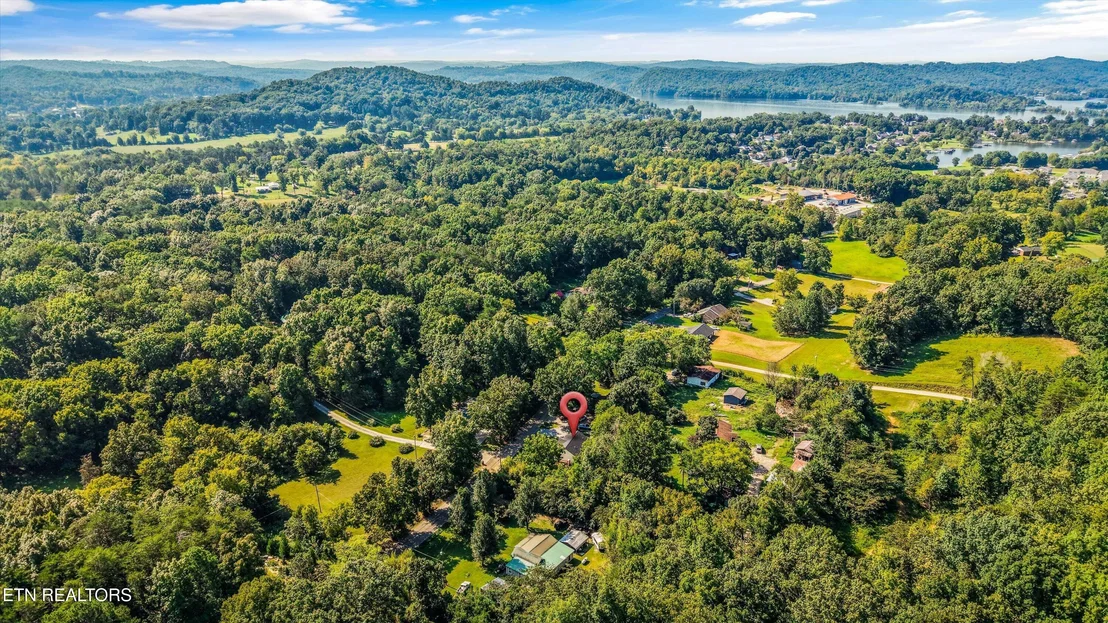 Photo of 1392 James Ferry Rd