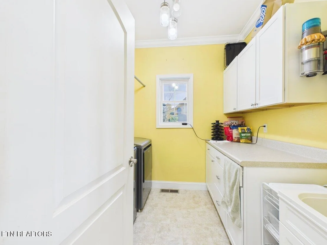 Photo of 317 Oak Grove Rd