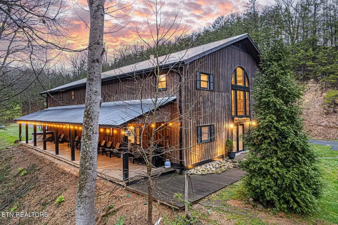 Photo of 1293 Laurel Lick Rd