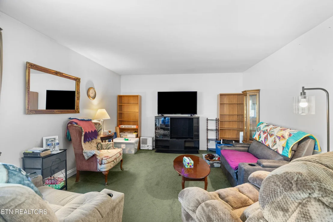 Photo of 158 Dalson Rd