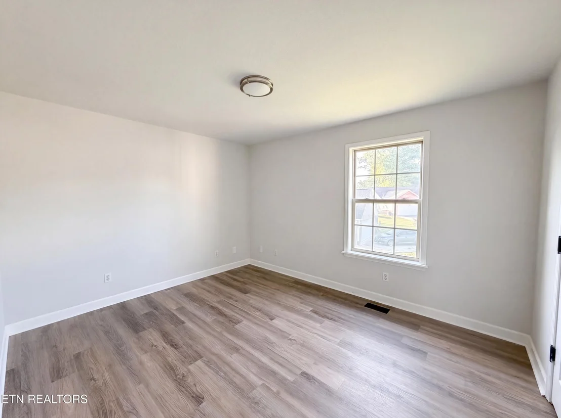 Photo of 375 Walnut Lane