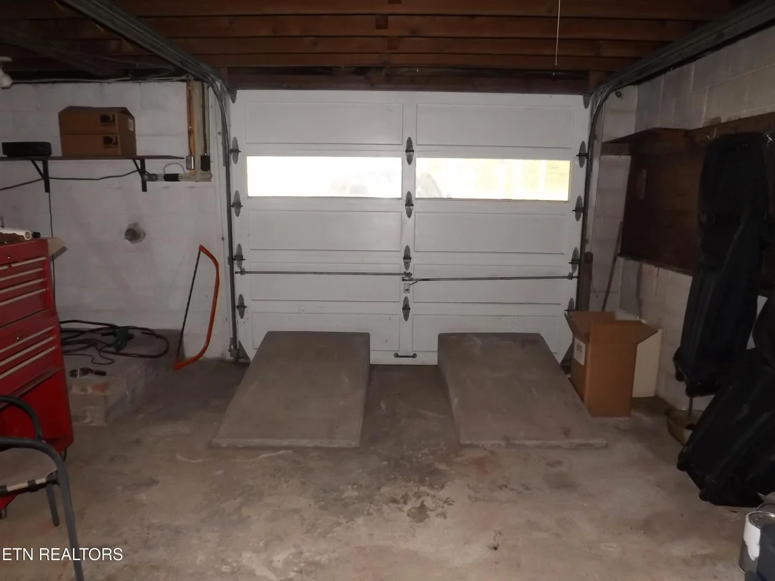 Photo of 829 Bristol Rd