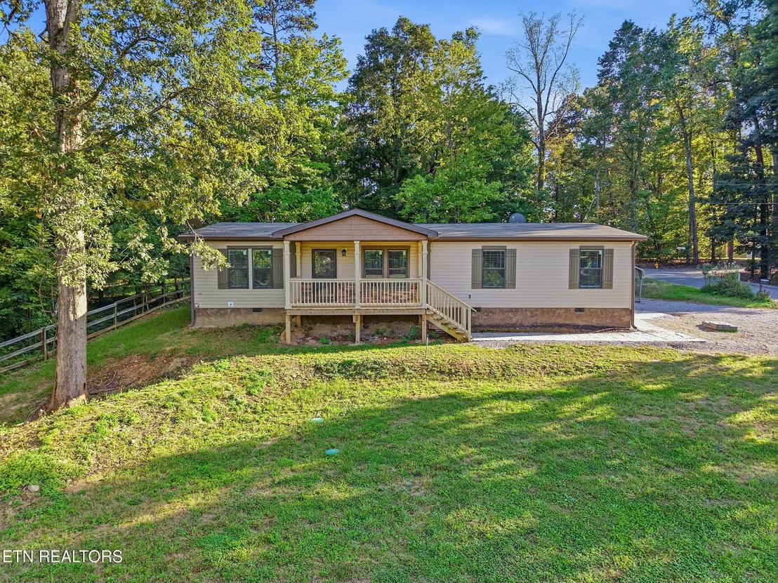 Photo of 938 Mountain View St