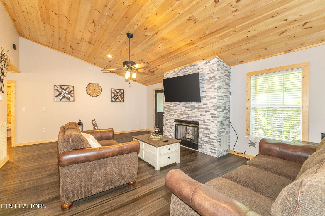 Photo of 3307 Valley High Rd