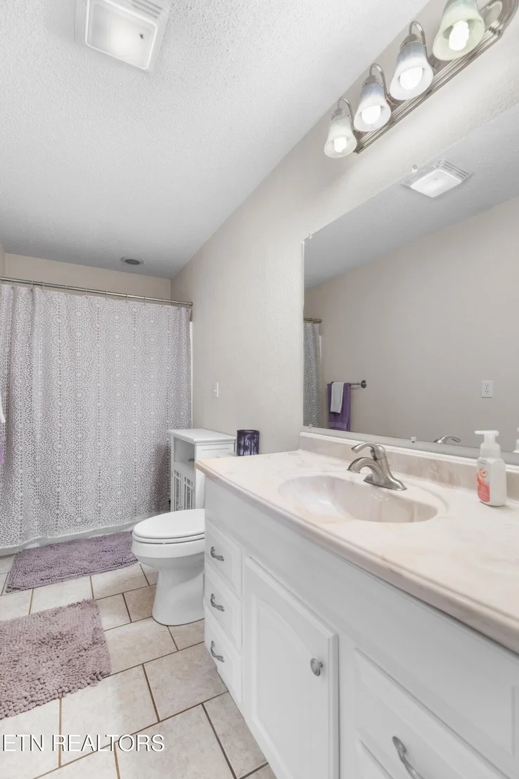 Photo of 2433 Green Rd