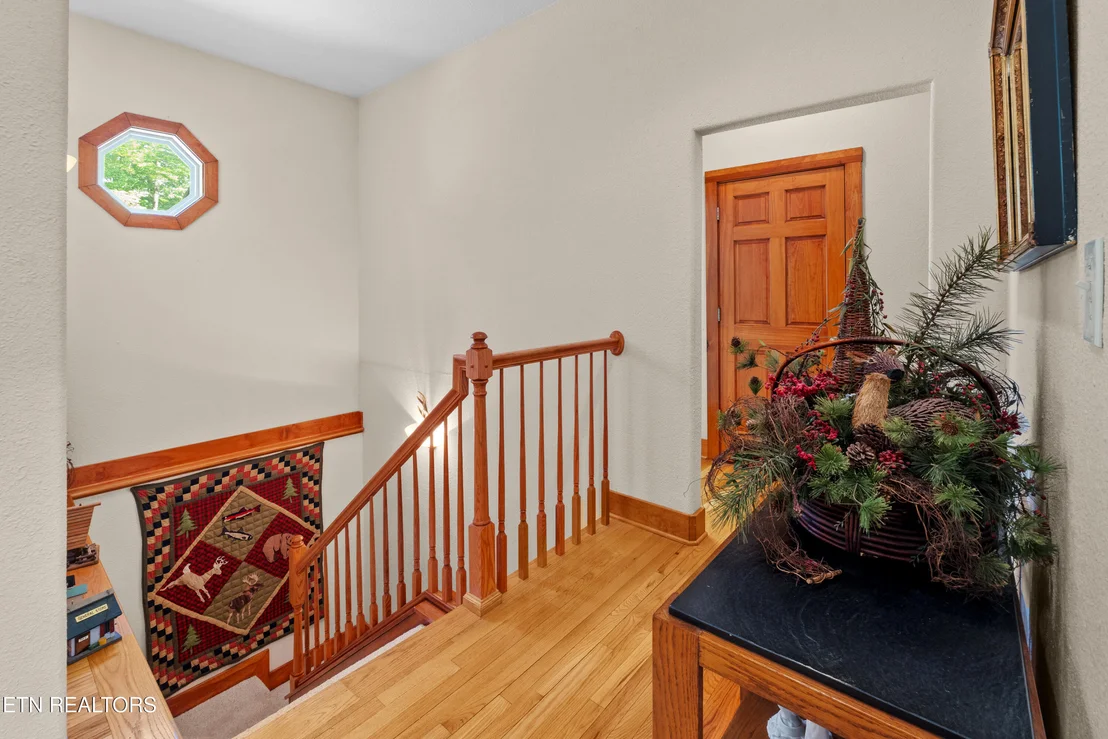 Photo of 122 Lakeside Trace